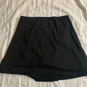 Land's End swim skirt, black, size 18W, 80% nylon, 20% spandex